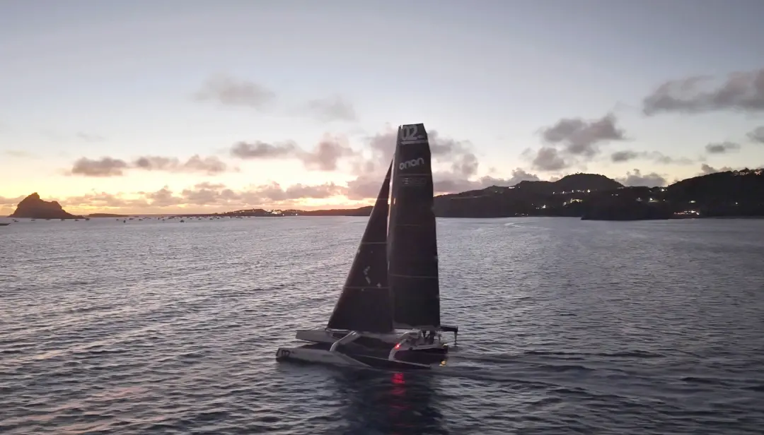 Orion bate recorde de 19 anos na Refeno, conquistando a Fita Azul da Regata Recife–Fernando de Noronha. É uma super con…
