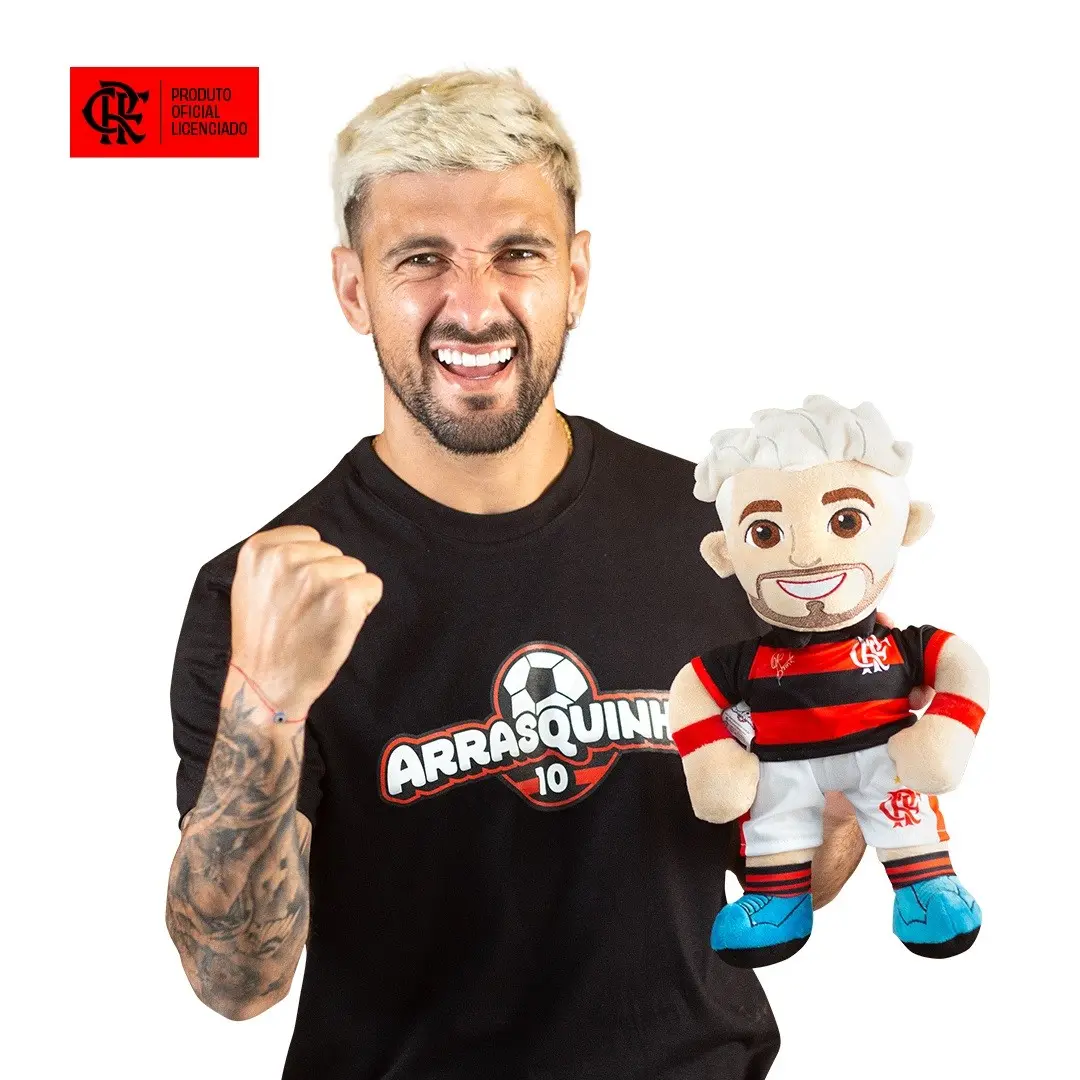 Outros jogadores do Flamengo negociam bonecos de pelúcia como o Arrasquinha, que tinha meta de vender 15 mil unidades e…