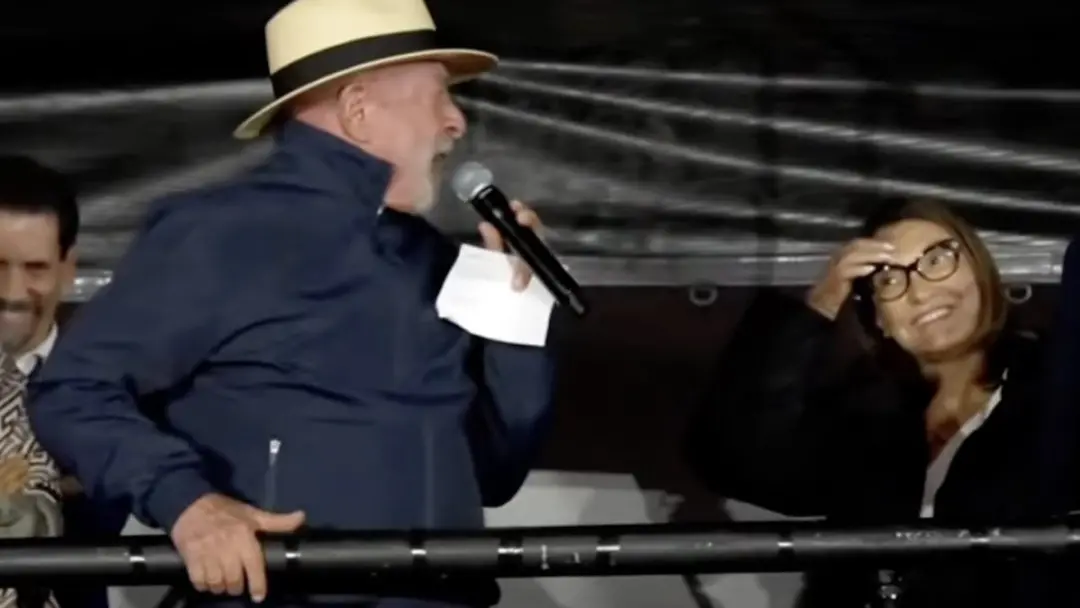 Guarulhos, São Paulo, palco de falhas de memória. O presidente Lula confundiu Janja com Marisa em um comício, duas veze…
