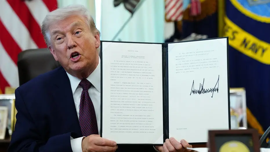Presidente Trump enfrenta incerteza legal sobre novas regras de voto por correio para 2028, após pedido de ordem execut…