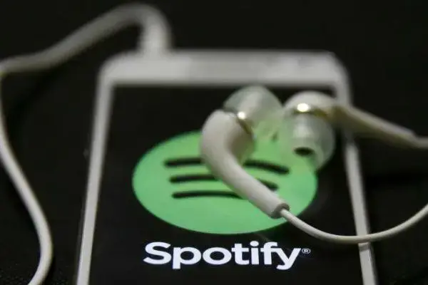 Spotify vai começar a pagar podcasts brasileiros a partir de 19 de outubro. Essa nova regra permite ganhos com anúncios…