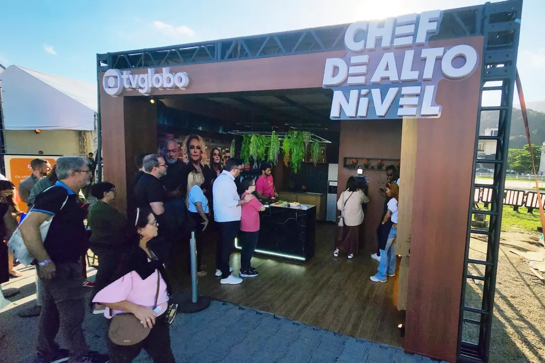 Jockey Club Brasileiro recebeu o estande da Globo no Rio Gastronomia, onde o visitante joga em um quebra-cabeça para mo…
