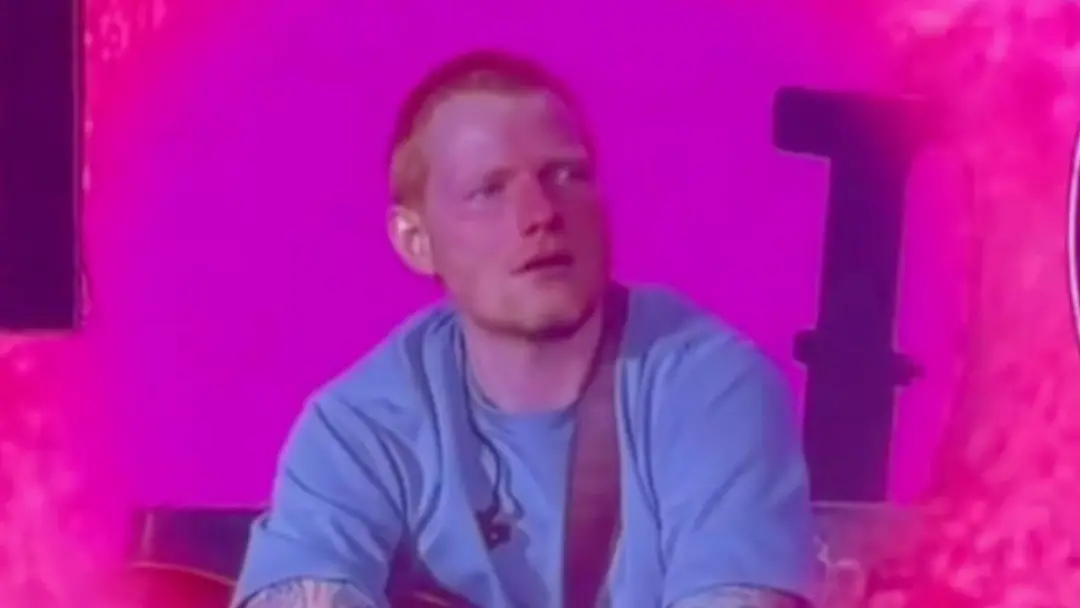 Ed Sheeran considerou cancelar a turneia LOOP nos Estados Unidos por causa da polêmica com Macklemore, sentindo-se aban…