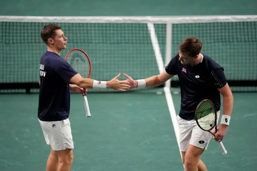 Great Britain garantiu vaga na Davis Cup Finals em novembro depois de vencer a Equador. A dupla Patten e Skupski fechou…
