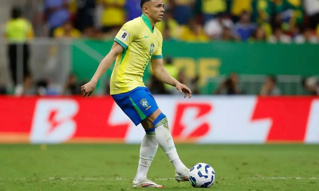 Wesley foi cortado da Selecao devido a lesao, enquanto Vanderson foi convocado para amistosos contra Australia e India.…
