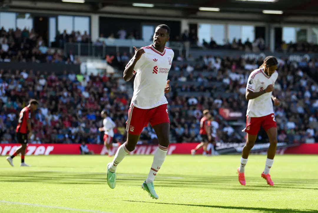 Alexander Isak marcou quatro gols no início da temporada atual pela Liverpool. Com o novo gerenciamento, ele está mostr…