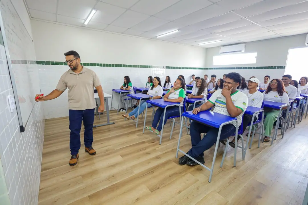 625954 pessoas se inscreveram para fazer a Prova Nacional Docente neste domingo. É um concurso unificado que permite ao…