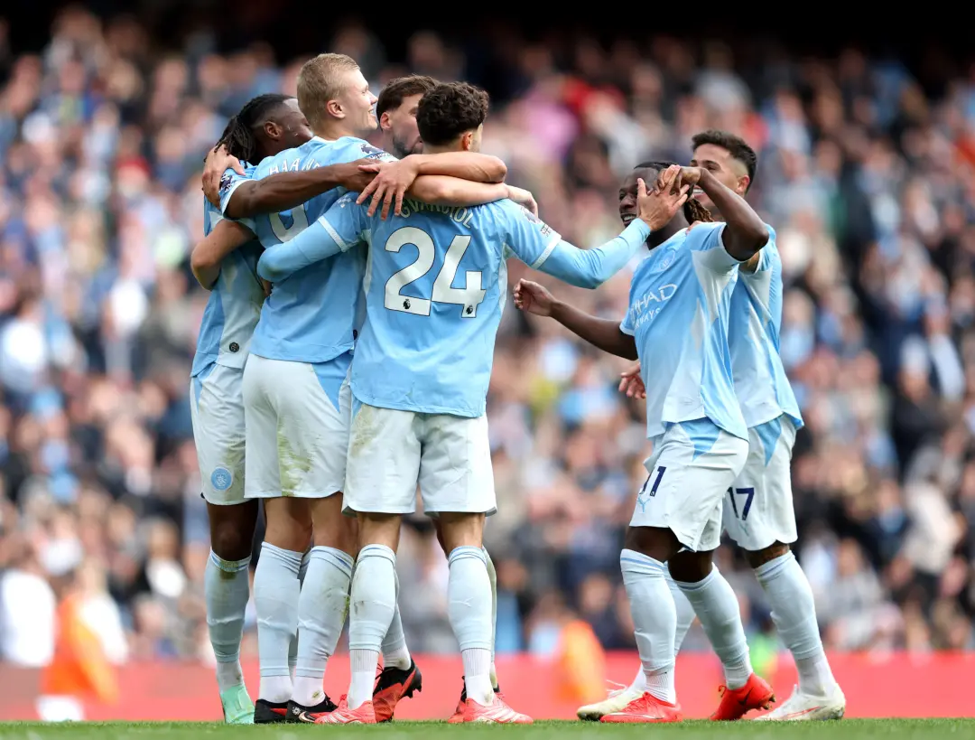 Man City venceu Sunderland por 5 a 3 no Stadium of Light. A goleada mostra como um time com muita iniciativa pode força…