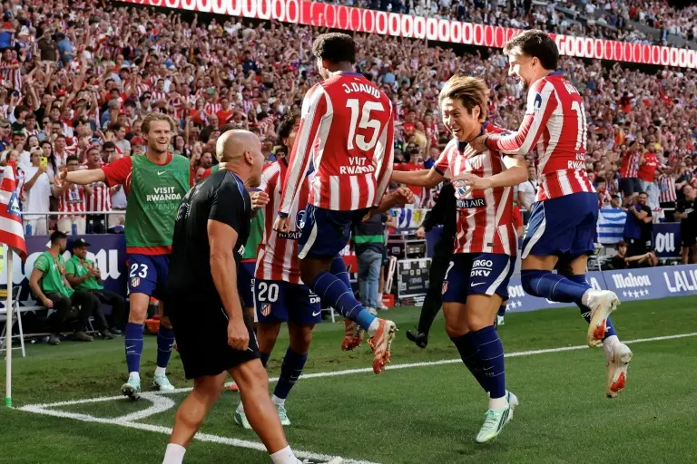 Atletico Madrid bate Real Madrid de 2 a 1 no derbi de La Liga, com Grimaldo e David marcando. Esse jogo tá mostrando qu…