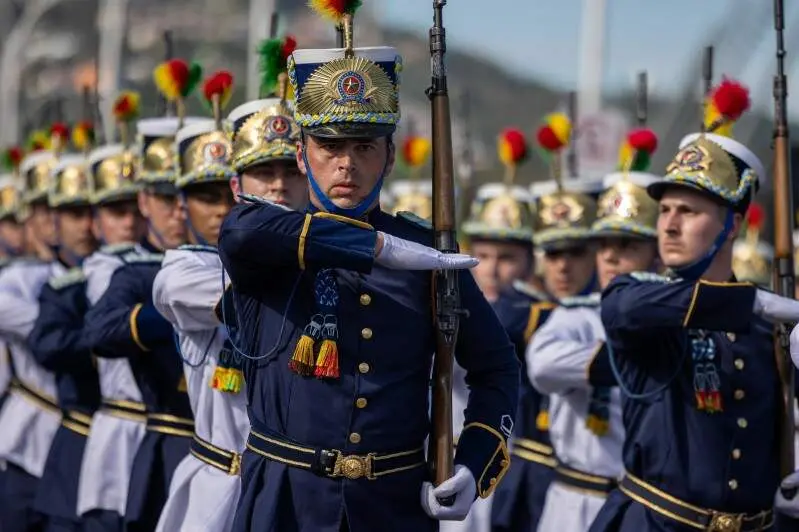 Desfile Farroupilha em Porto Alegre homenageou 400 anos das Missões Jesuíticas Guaranis com encenação simbólica. Gostei…