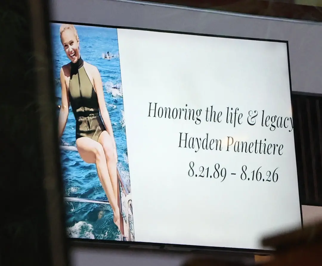 Malibu viu uma celebração de vida emocionante um mês após o falecimento de Hayden Panettiere aos 36 anos, com a presenç…