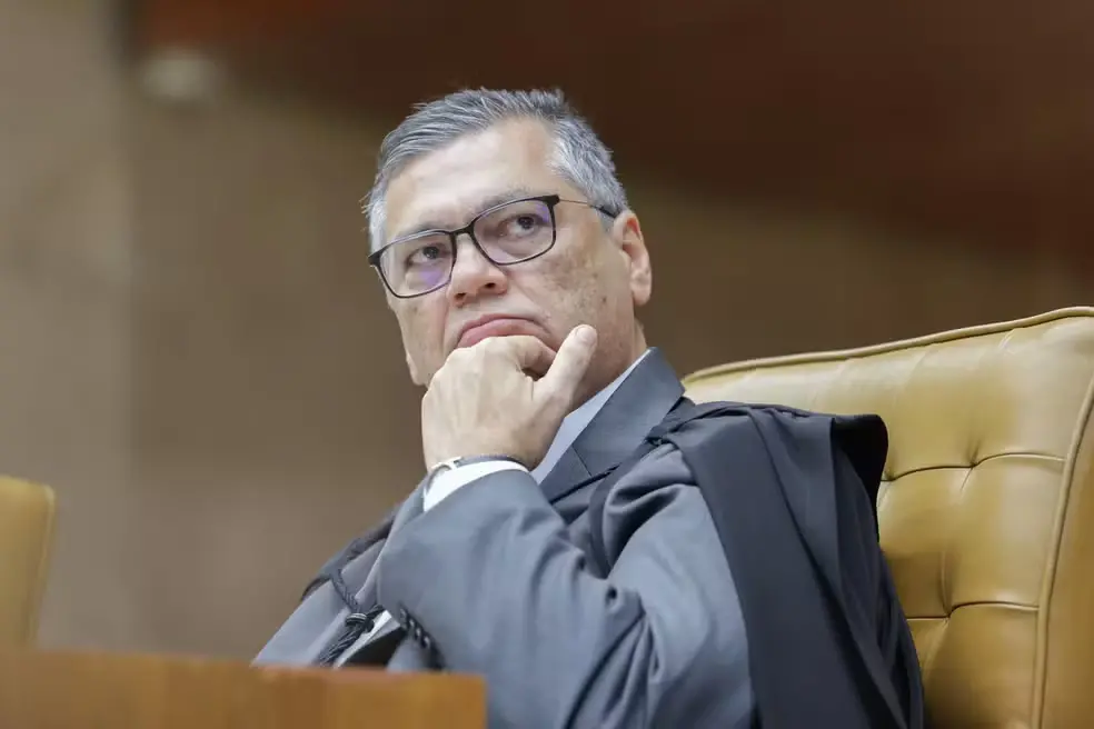 Flavio Dino determinou que o governo avalie em 90 dias as regras da CVM por falhas de controle interno e riscos à indep…