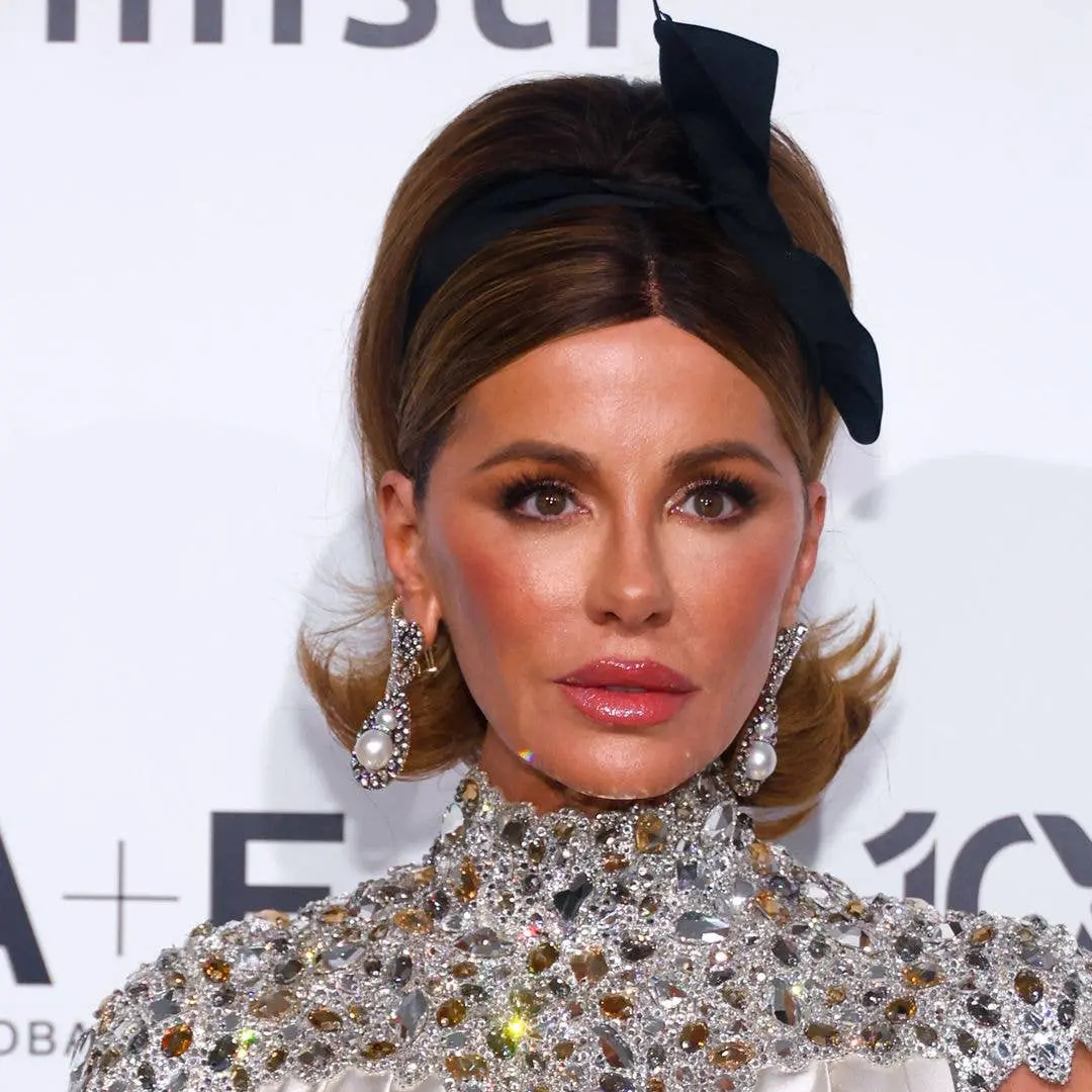 Kate Beckinsale removeu dois posts do Instagram que causaram preocupação aos usuários. A rapidez com que ela apagou mos…