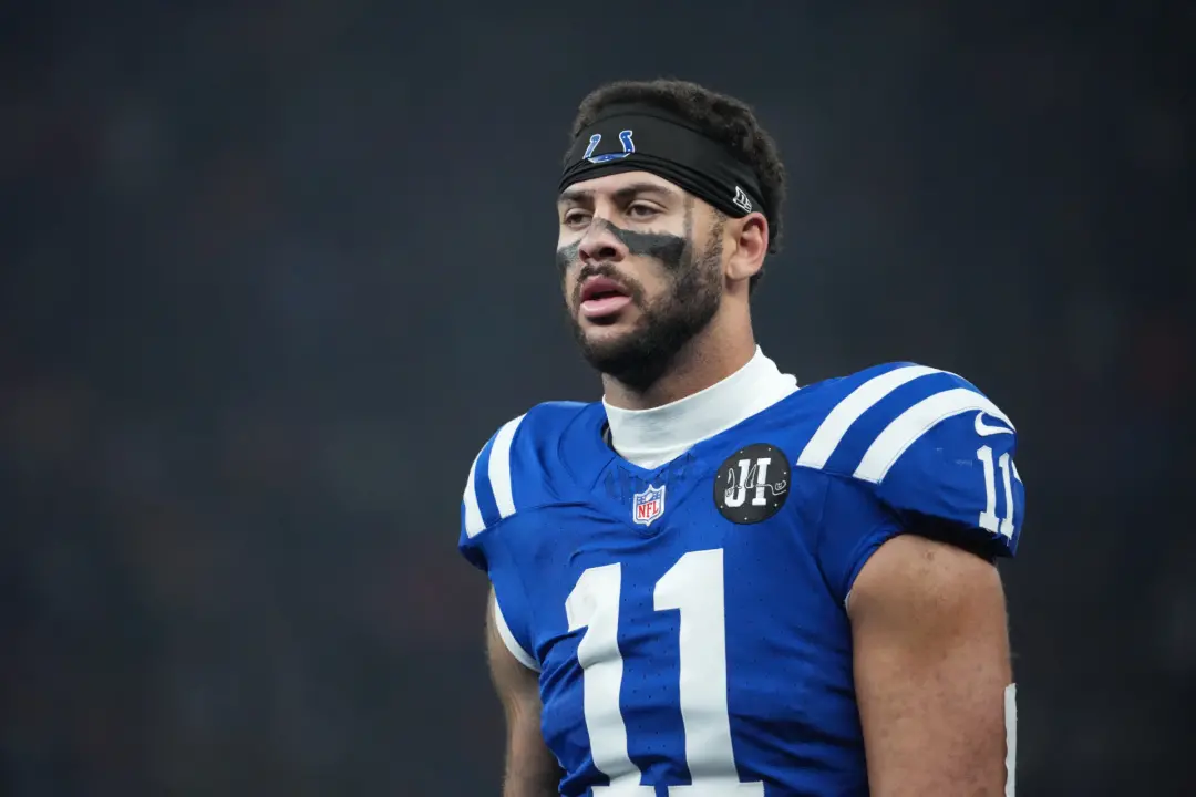 Michael Pittman Jr. está fora do jogo entre Steelers e Patriots com uma lesão no pé. Isso força Pittsburgh a mudar os p…