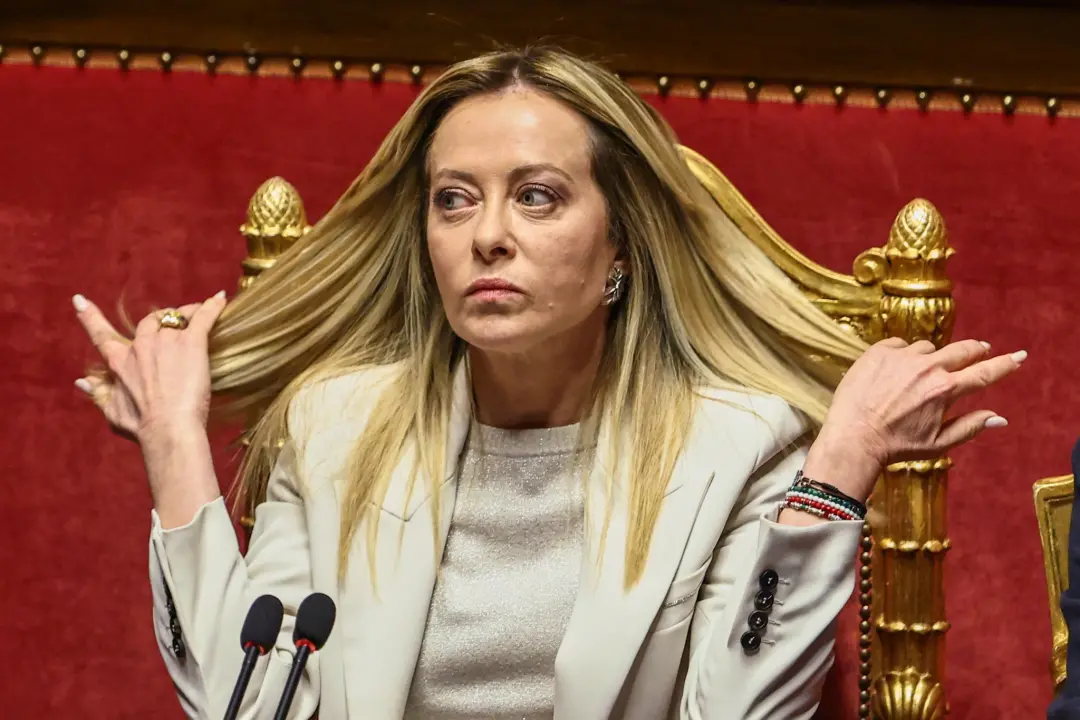 Itália vai proibir uso de véus nas escolas e limitar alunos estrangeiros por turma, segundo a primeira-ministra Giorgia…