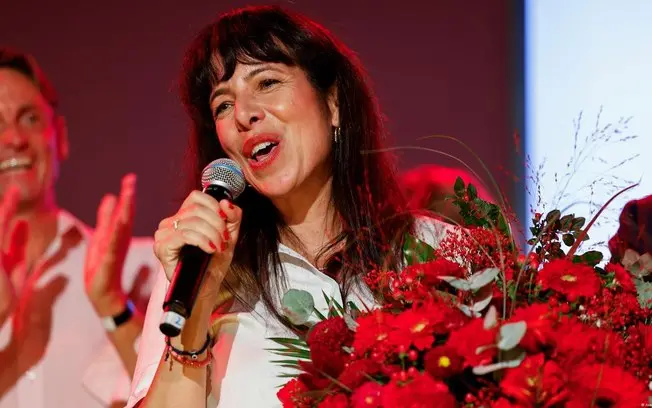 Berlim teve A Esquerda com 25,3% dos votos, superando a CDU em 19% nas eleições estaduais. Ver partidos de ideologias t…