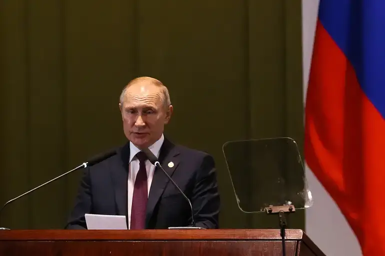 Eleições parlamentares na Rússia terminaram, sem muita oposição ao governo Putin. É claro que o Kremlin quer mostrar ap…