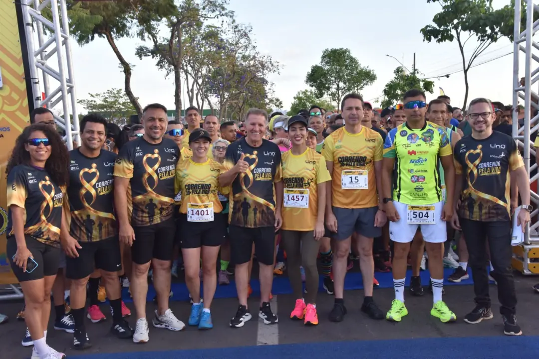 Mais de 2 mil pessoas participaram da corrida Aparecida Correndo Pela Vida na manhã de domingo em Aparecida de Goiânia.…