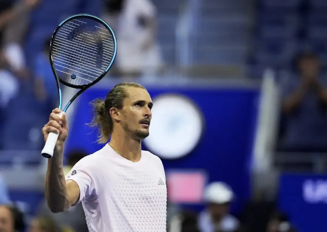 Jannik Sinner encerrou a temporada de tênis, necessitando de tratamento para o joelho. Isso estabelece Alexander Zverev…