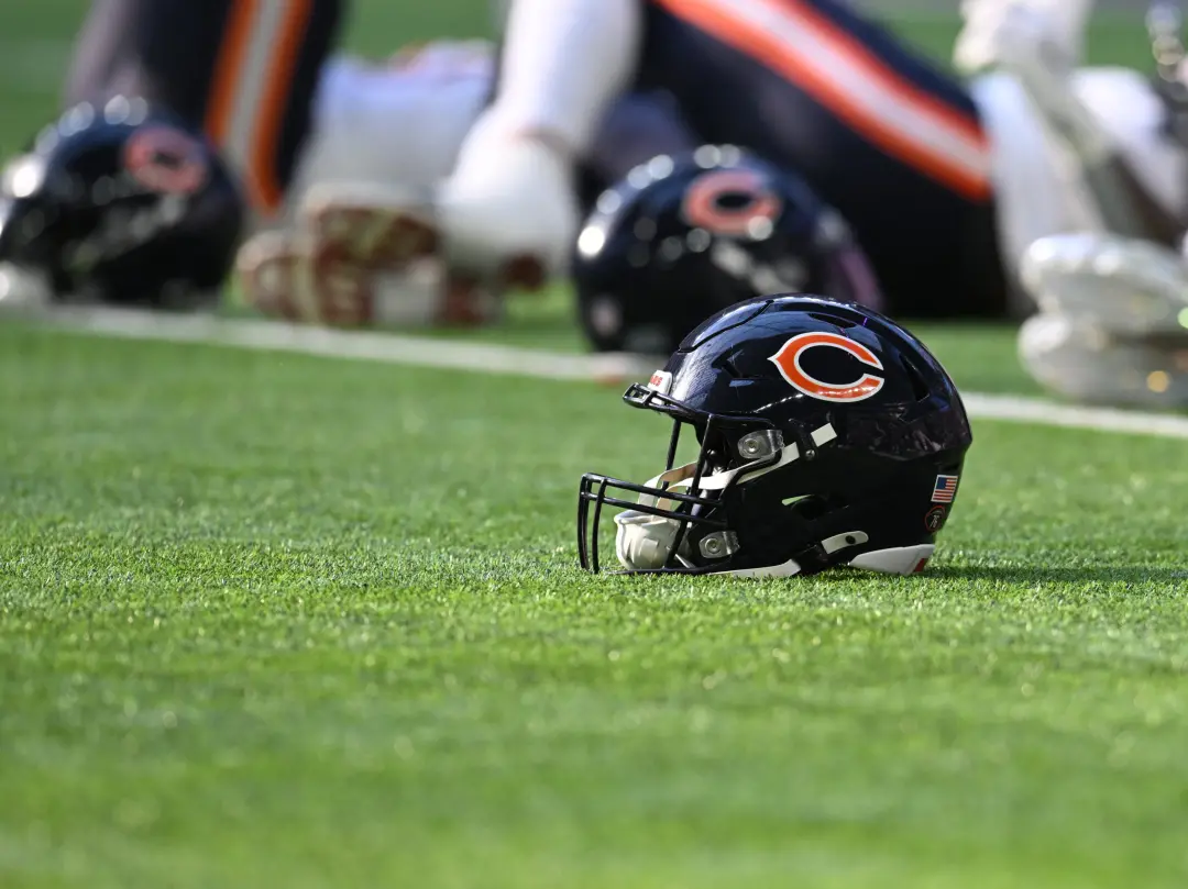 Defesa dos Bears permitiu apenas 28 pontos contra Vikings, Eagles e Jets nas últimas três semanas. Essa defesa sem nome…