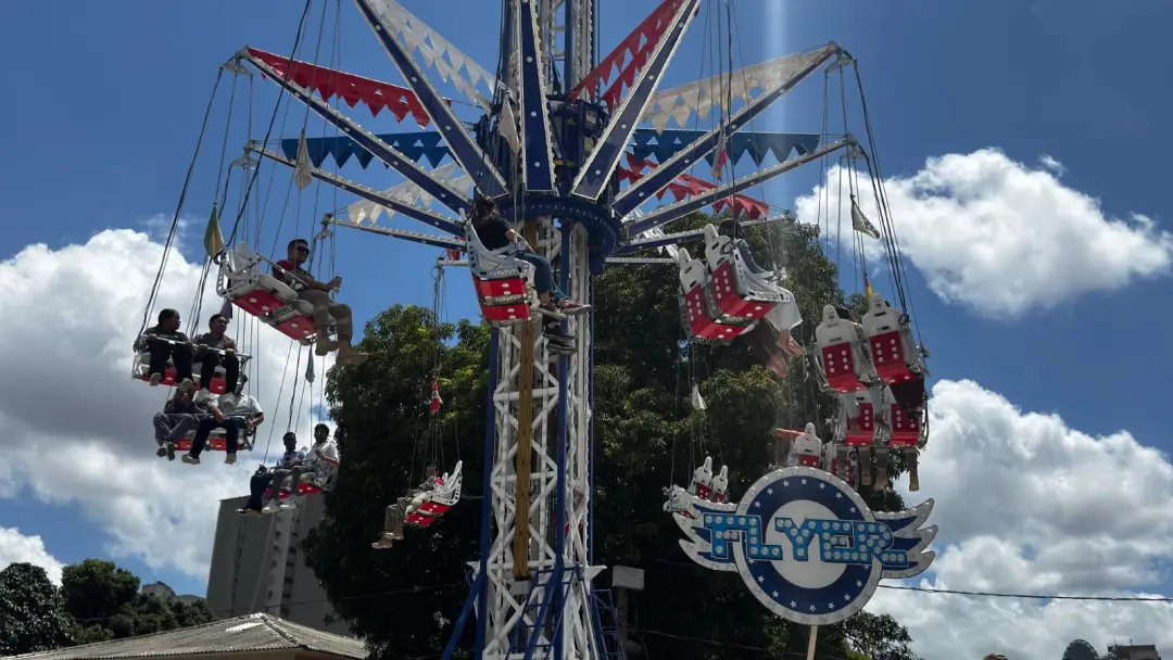 Parque Ita no Arraial de Nazaré tem atrações como roda-gigante e Star Flyer durante o Círio. É uma alternativa para que…