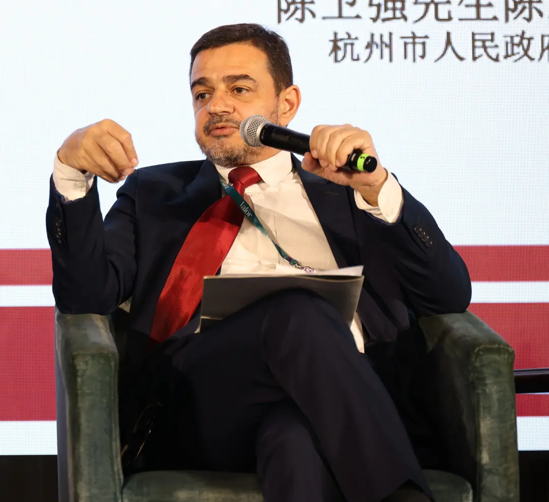 Elias Jabbour, geógrafo, foi eleito deputado federal com mais de cem mil votos no Rio. A defesa da reindustrialização é…