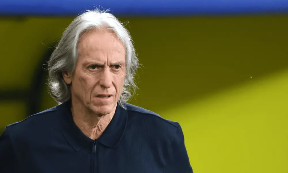 Jorge Jesus confirmou ter lido a carta de Cristiano Ronaldo sobre o desentendimento com ele. O técnico optou por não di…