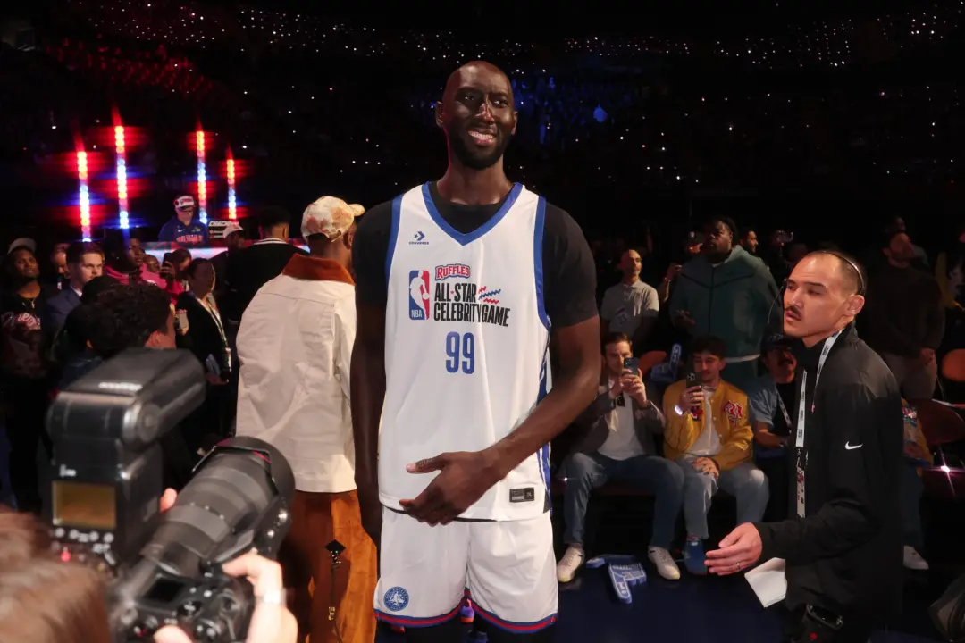 Ariel Hukporti sofreu uma lesão séria no tendão de Aquiles no primeiro jogo de pré-temporada dos Philadelphia 76ers. Es…