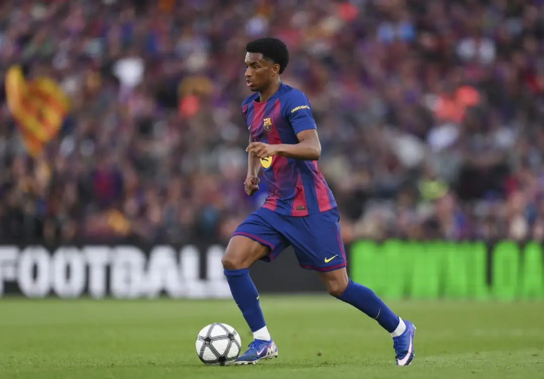 Arsenal se interessou por Alejandro Balde, zagueiro do Barcelona, para possível ida em janeiro. A situação dele no club…