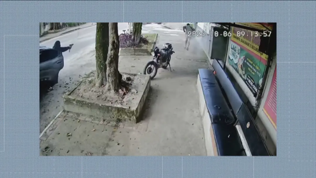 Em Magé, um mototaxista foi executado a tiros na Avenida Isabel de Paula. Ver cenas assim, com violência explícita capt…