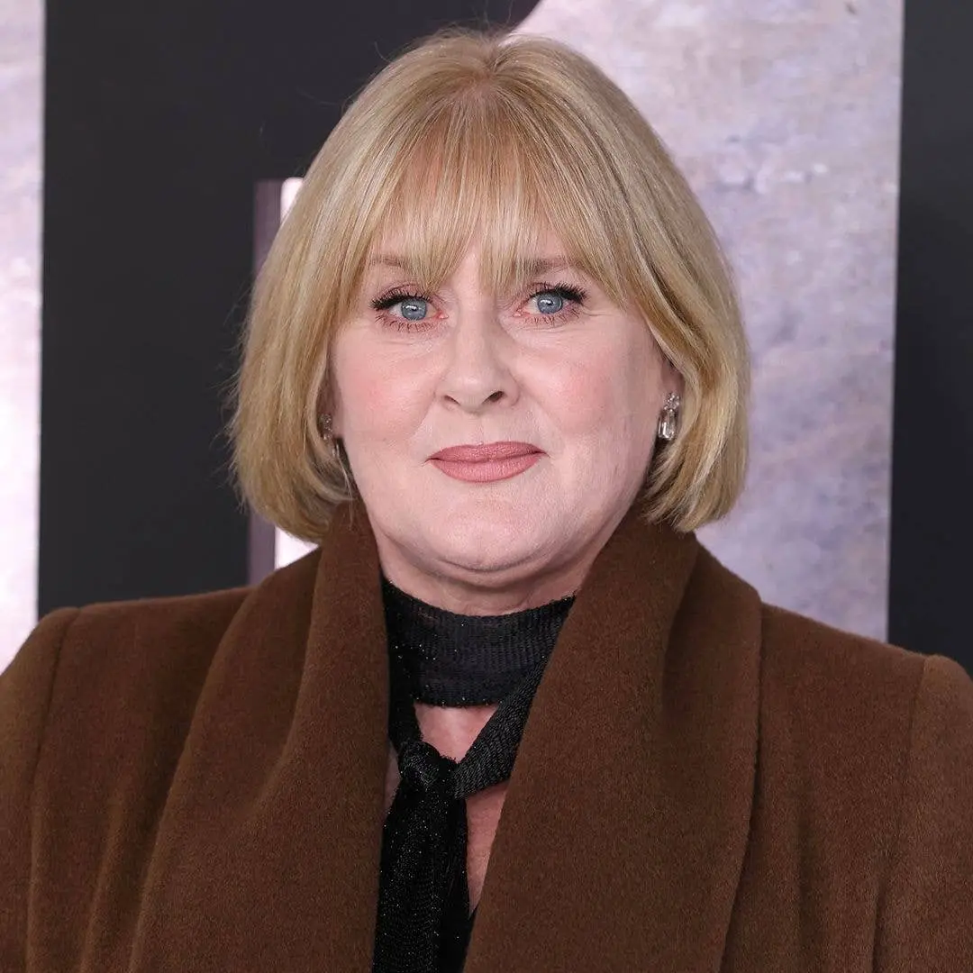 Sarah Lancashire vai estrelar um drama policial de seis episódios para a Netflix em 2028. A produção promete ser envolv…