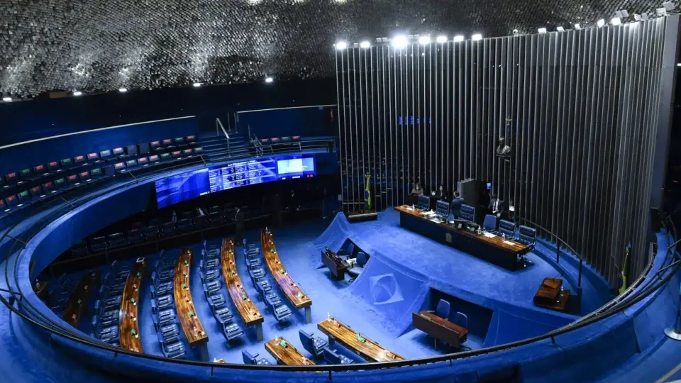Senado debate a PEC que propõe acabar com a escala 6x1, prevendo cinco dias de trabalho e dois de descanso com jornada …