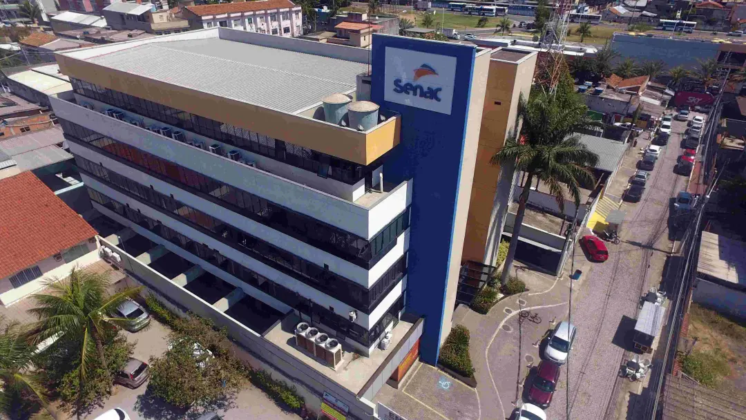 10.260 vagas gratuitas em cursos técnicos do Senac RJ, até 16 de outubro, pra alunos do Ensino Médio da rede estadual d…