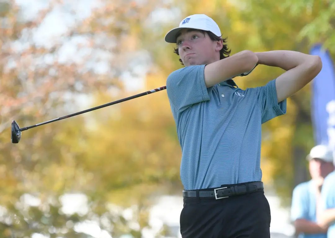 Sioux Falls Lincoln levou o título estadual de golfe AA com um placar de 581 pontos, garantindo a vitória em Aberdeen. …