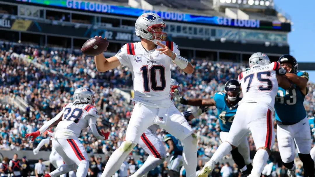Mike Vrabel disse que o Patriots vai explorar opções para uma troca em breve, buscando um Wide Receiver para ajudar o a…