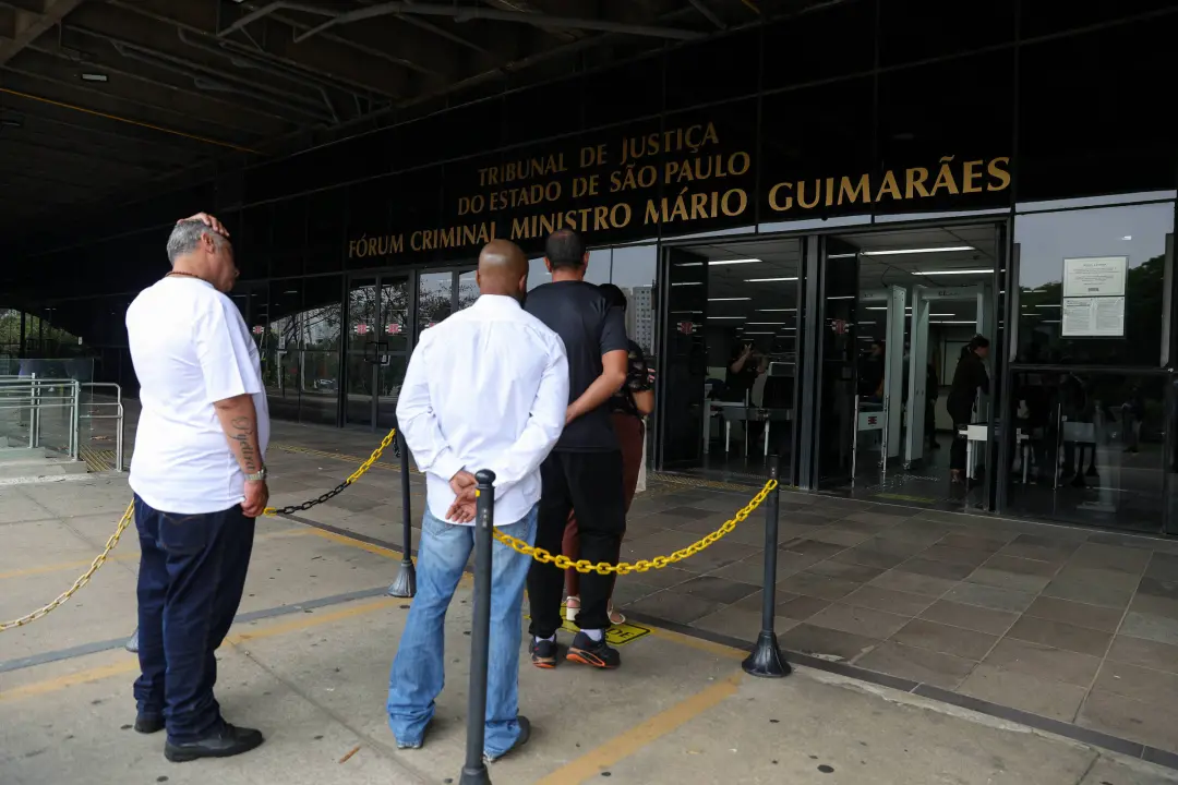 Um corintiano foi condenado a 16 anos pelo homicídio do palmeirense na Batalha da Inajar de Souza, em 2012. A violência…