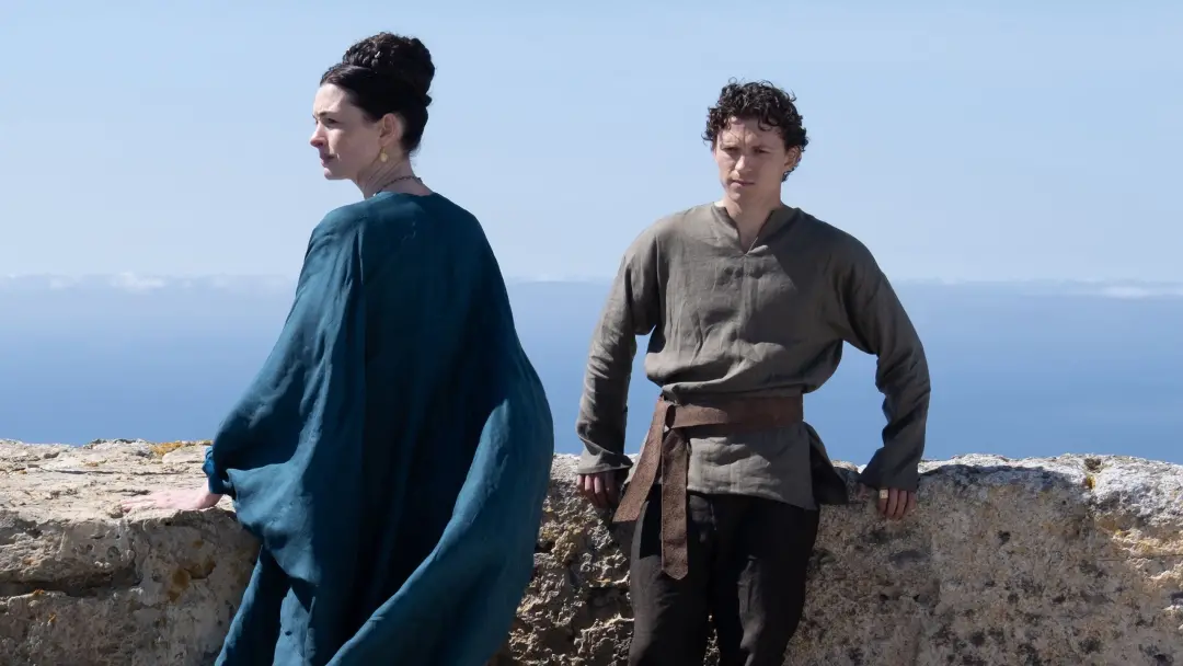 Tom Holland interpretou Telemachus em Odisseia de Christopher Nolan, um filme de 2026 elogiado. É interessante ver a tr…