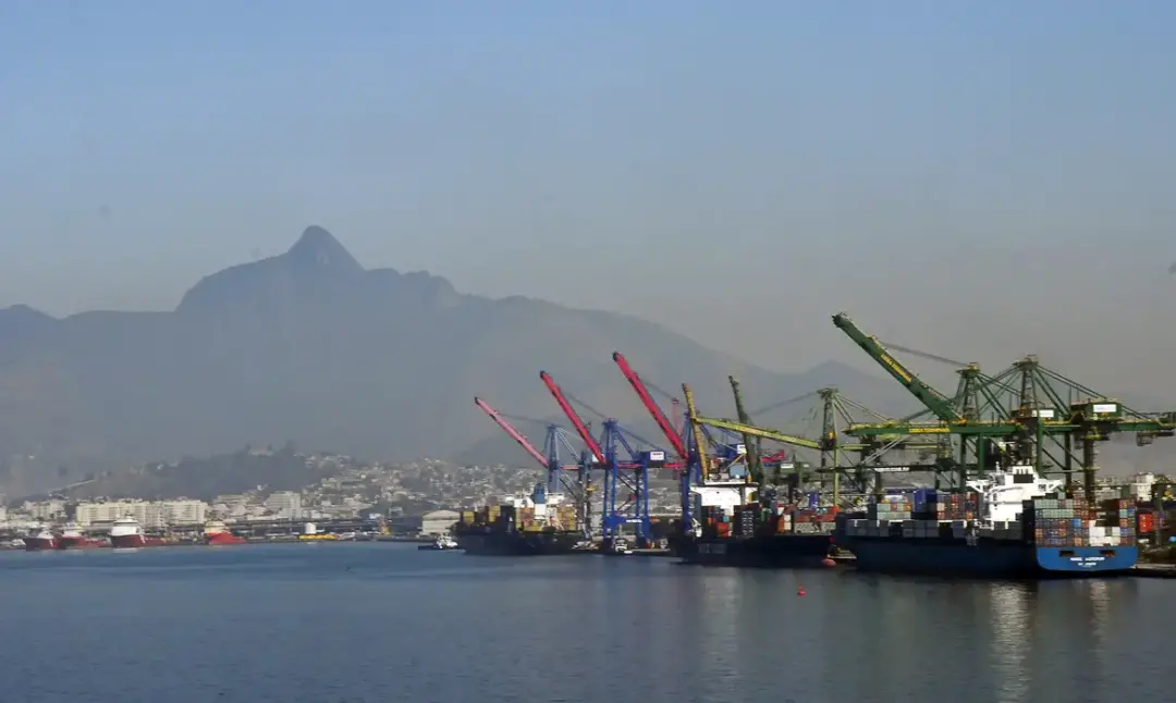 US$ 84,4 bilhões a previsão de superávit comercial para 2026, com a queda vinda da expectativa de preço do petróleo. Es…