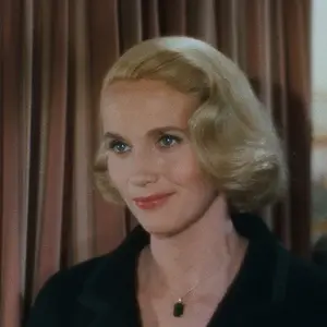 Eva Marie Saint, estrela de Intriga Internacional, faleceu aos 102 anos. Uma vida longa testemunhou a passagem de tanta…