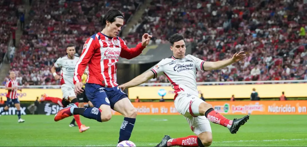 Clásico Tapatío chegando no sábado, Chivas entra com uma sequência invicta contra o time de Nextipac. Essa dominância, …