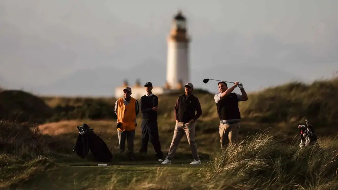Internationals lideram a Bridges Cup em Trump Turnberry com 12.5 a 7.5 com 12 jogos de simples restantes. O domínio del…