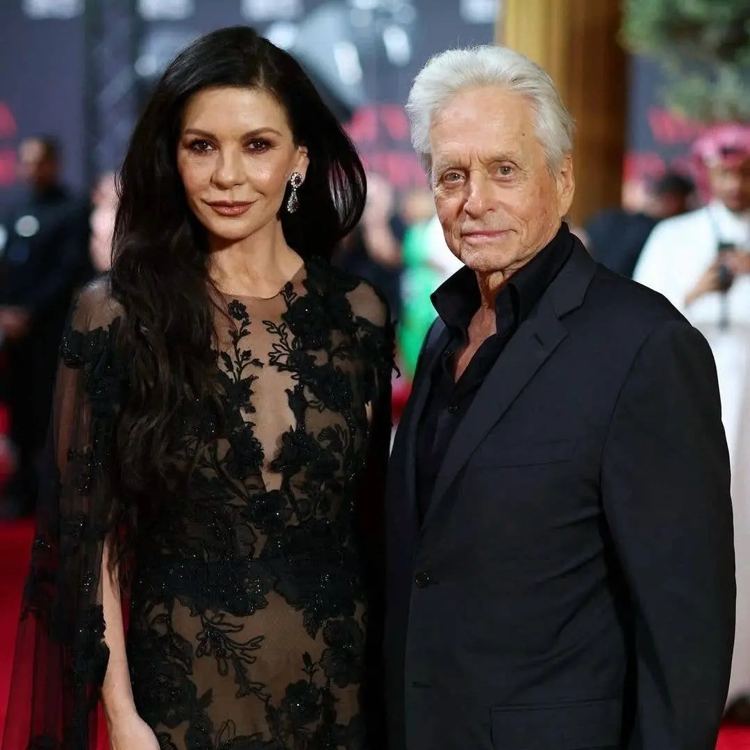 Michael Douglas falou da separação de Catherine Zeta Jones em 2013 no seu livro. Mudanças na relação mostram como a vid…