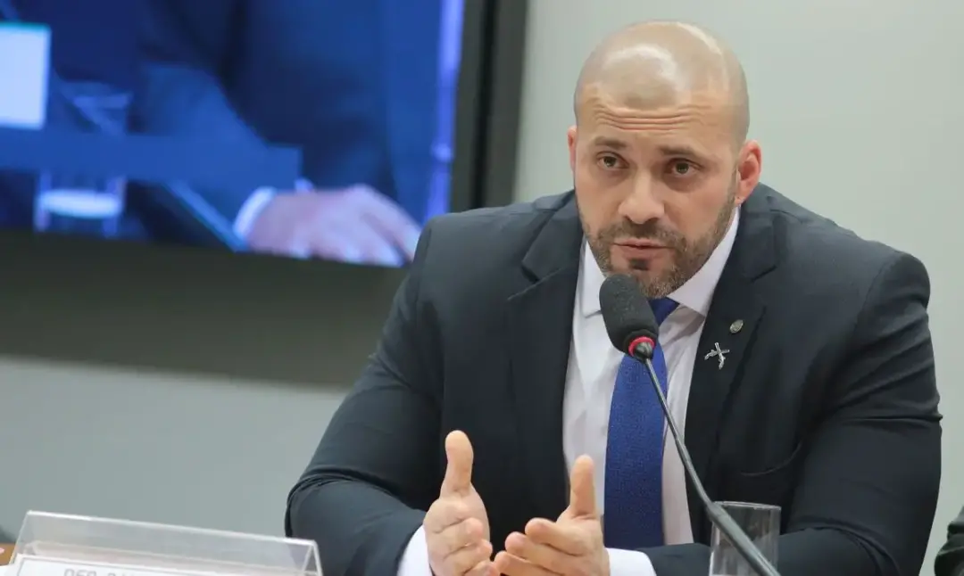 Daniel Silveira reitera ao STF o pedido para retirar a tornozeleira eletrônica, um ano após a progressão ao regime aber…