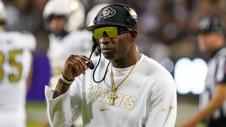 Colorado perdeu três partidas seguidas após começar o ano com dois vitórias. Dakich chamou o programa de Deion Sanders …
