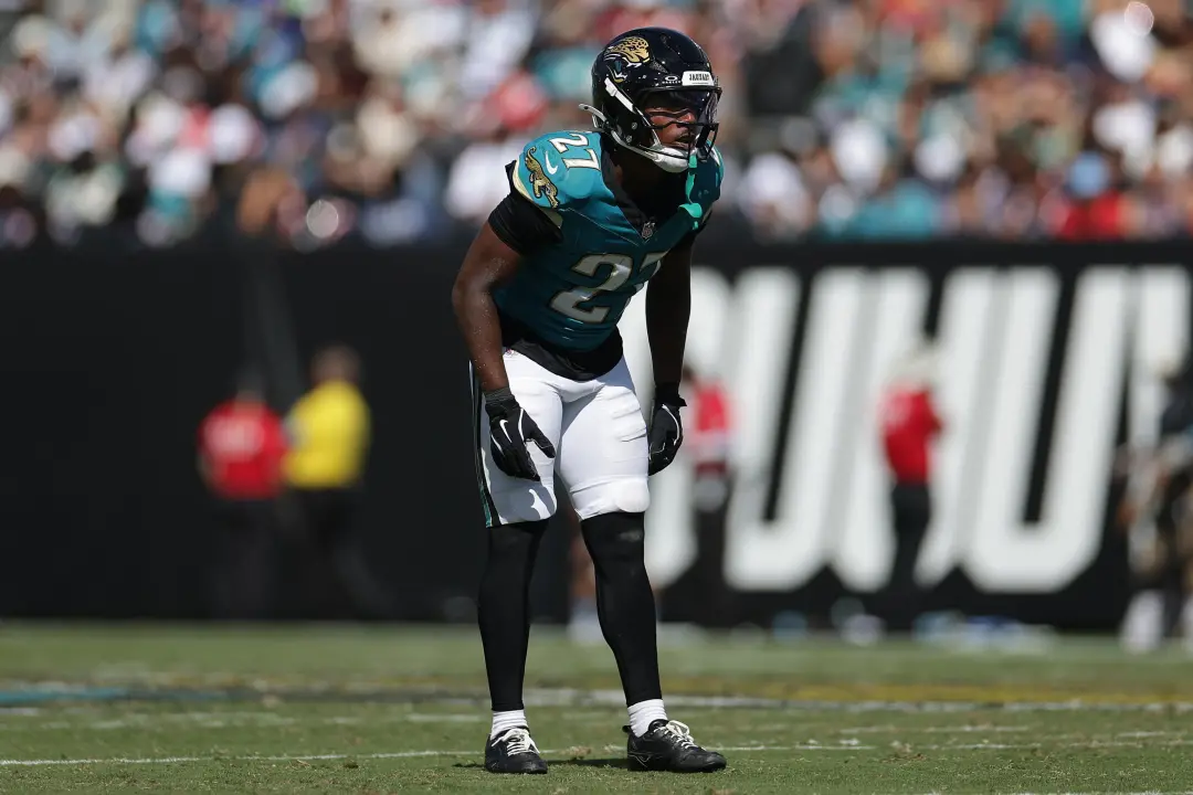 Caleb Ransaw vai para reserva de lesão de joelho dos Jaguars. A equipe foi forçada a mudar a profundidade da defesa e d…