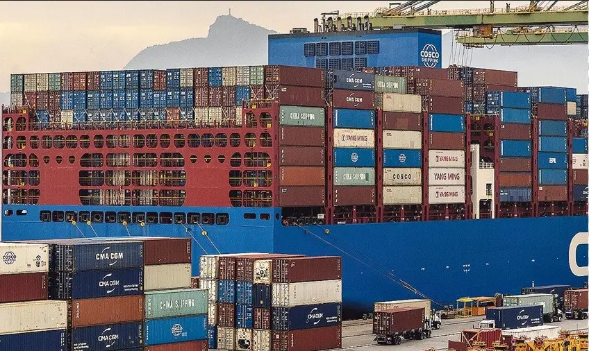 US$ 84,4 bi nova meta para o superávit comercial brasileiro em 2026, após revisão pelo Mdic. A queda se deve à redução …