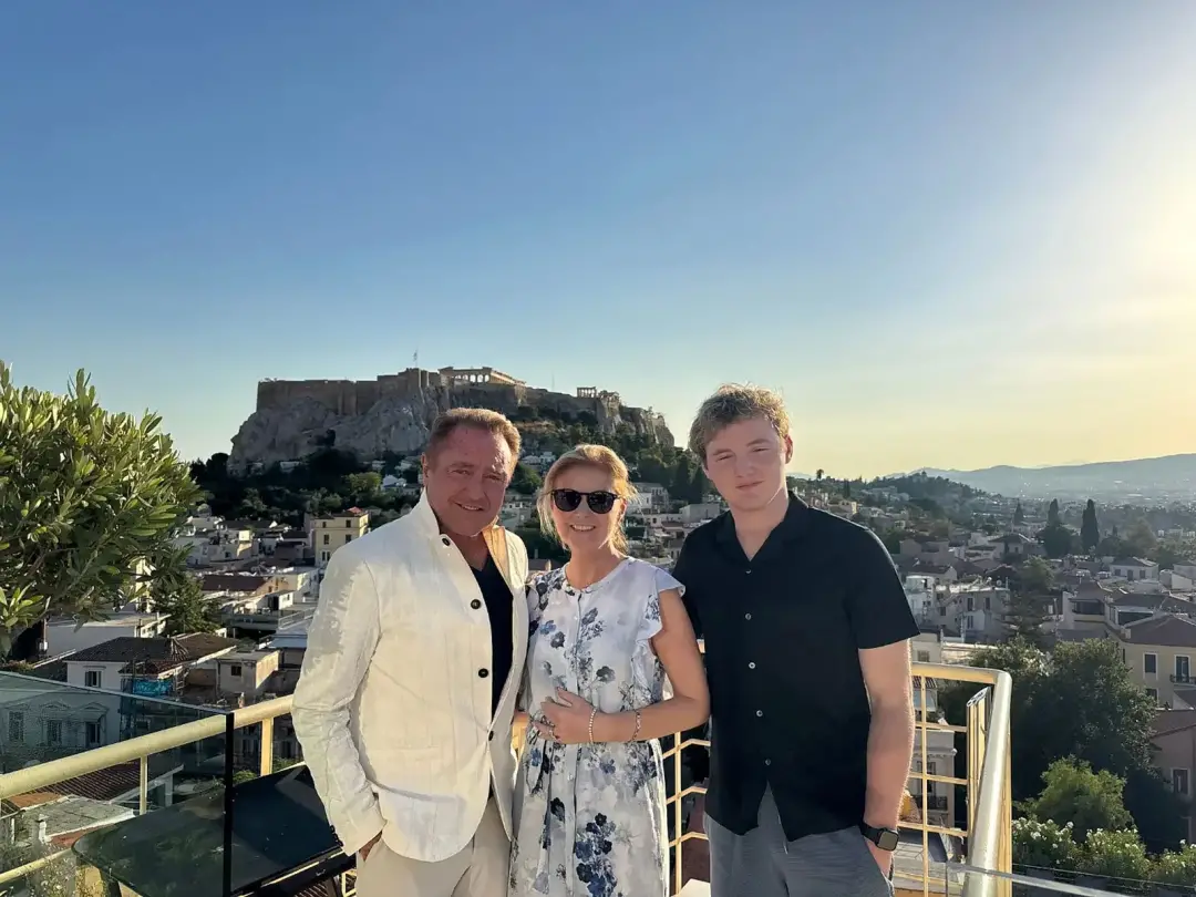 Niamh O’Brien faleceu aos 52 anos, esposa de Michael Flatley. Perder alguém tão presente, que apoiou nesse tempo difíci…