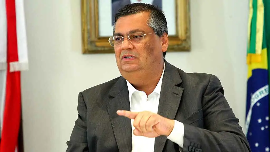 PL direciona ofensiva contra ministros do STF, focando em Alexandre de Moraes e Flávio Dino a partir de 2027. Aumentar …