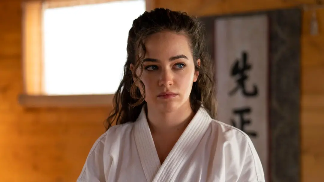 Uma série de artes marciais com 6 partes na Netflix superou até a inspiração clássica. Parece que o streaming tá meio p…