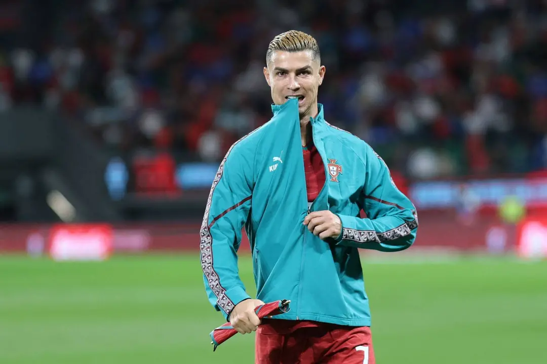 Cristiano Ronaldo acusa Jorge Jesus de quebrar promessas sobre a ausência contra a Noruega. A alegação é que um acordo …